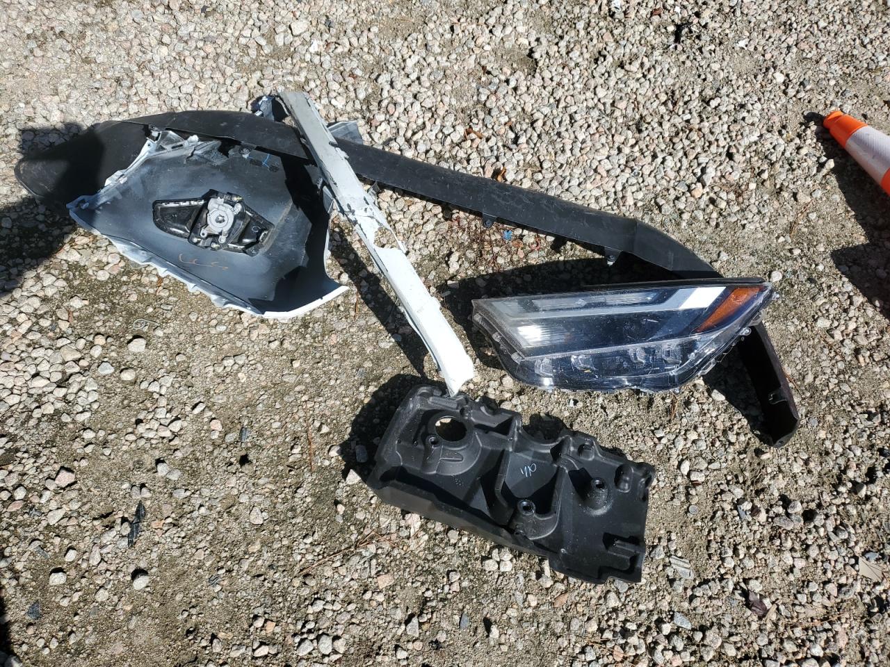 2024 Toyota Rav4 Xle Premium VIN: 4T3B6RFV7RU173005 Lot: 81899275