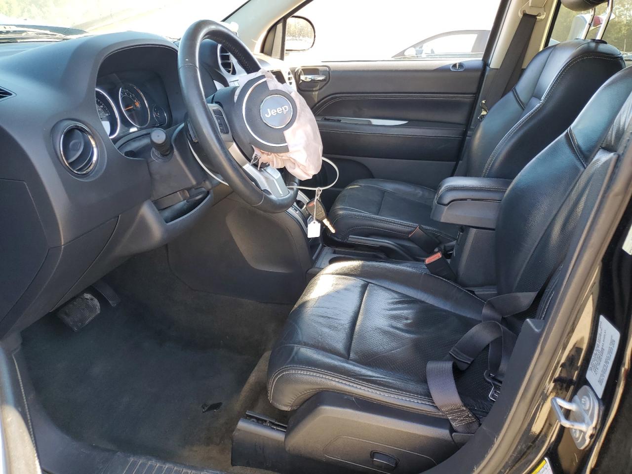 2016 Jeep Compass Latitude VIN: 1C4NJCEA1GD764965 Lot: 82648795