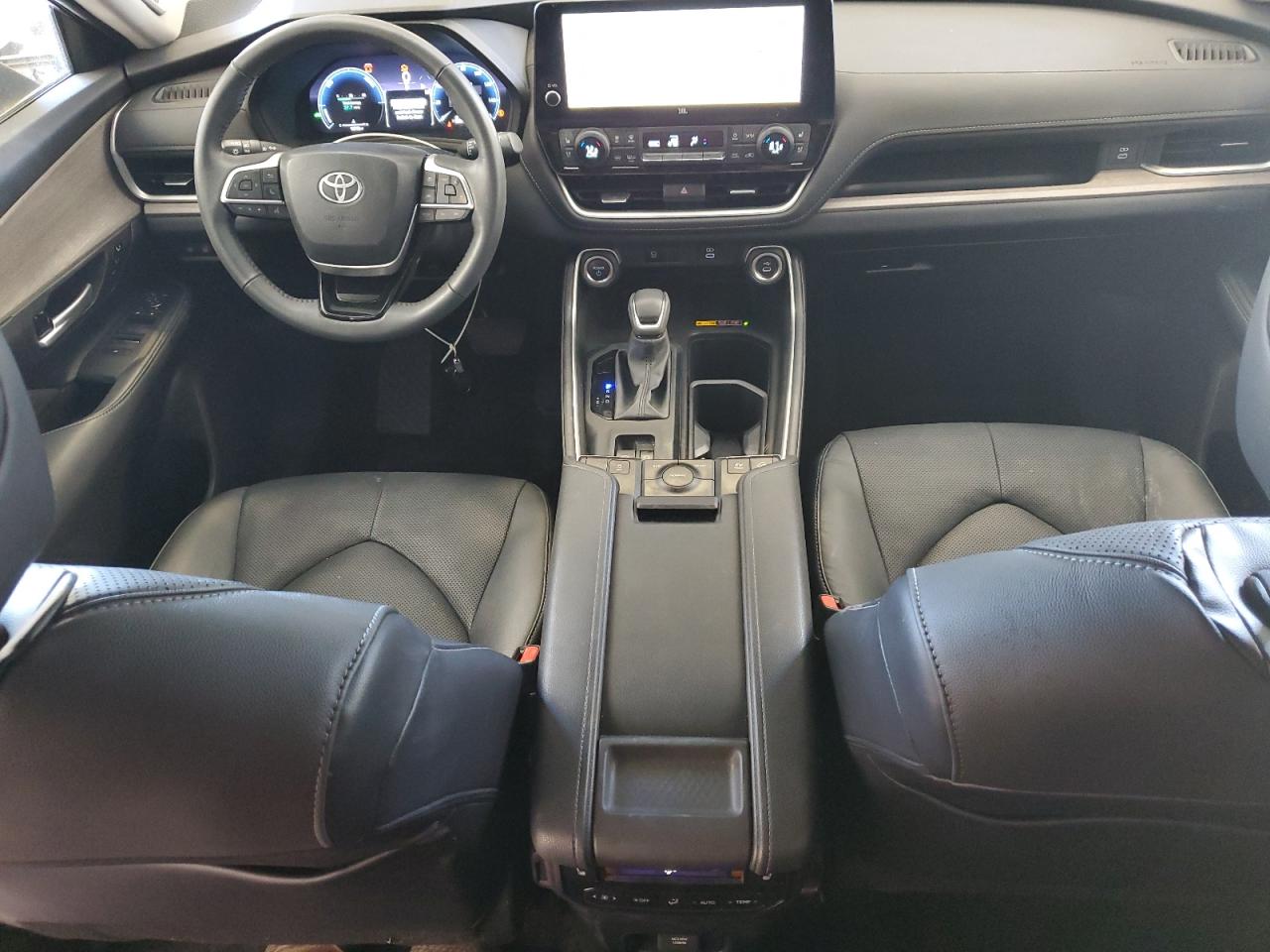 2024 Toyota Grand Highlander Xle VIN: 5TDACAB52RS018505 Lot: 82265545