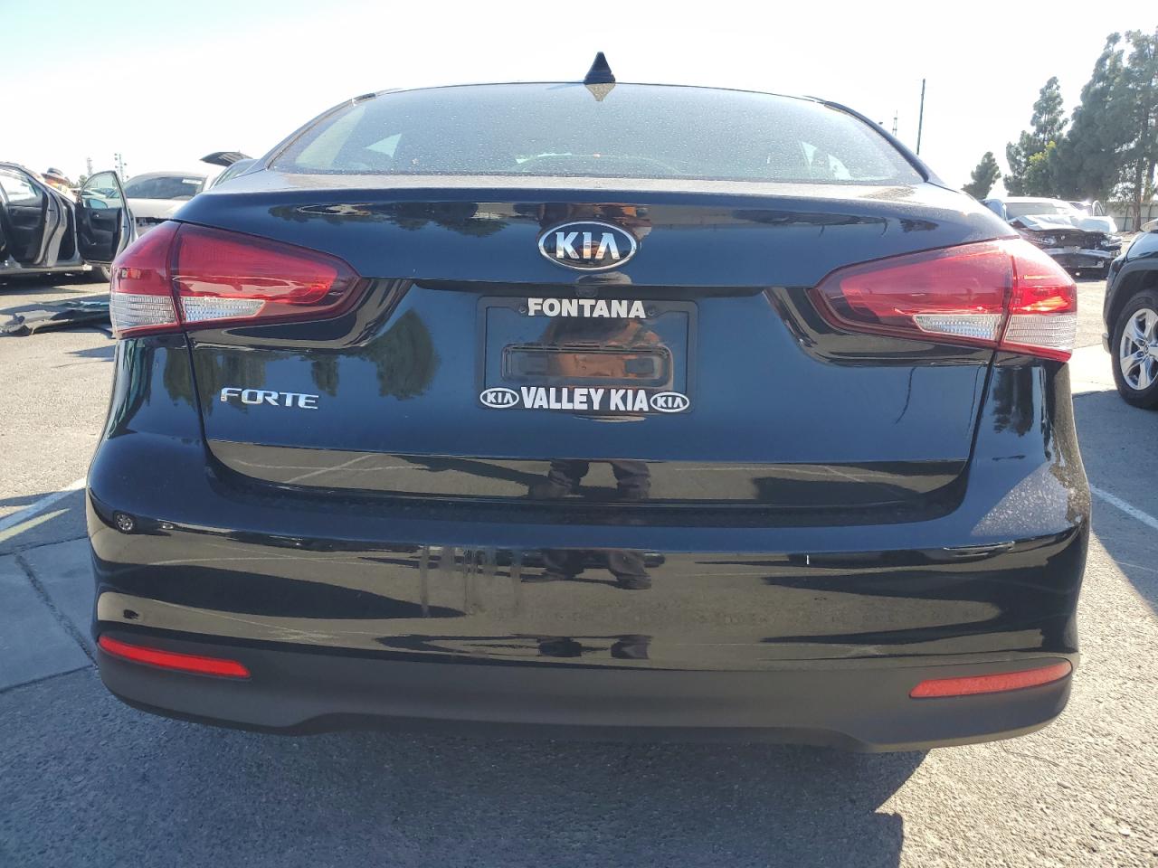 2018 Kia Forte Lx VIN: 3KPFL4A7XJE249046 Lot: 82673485