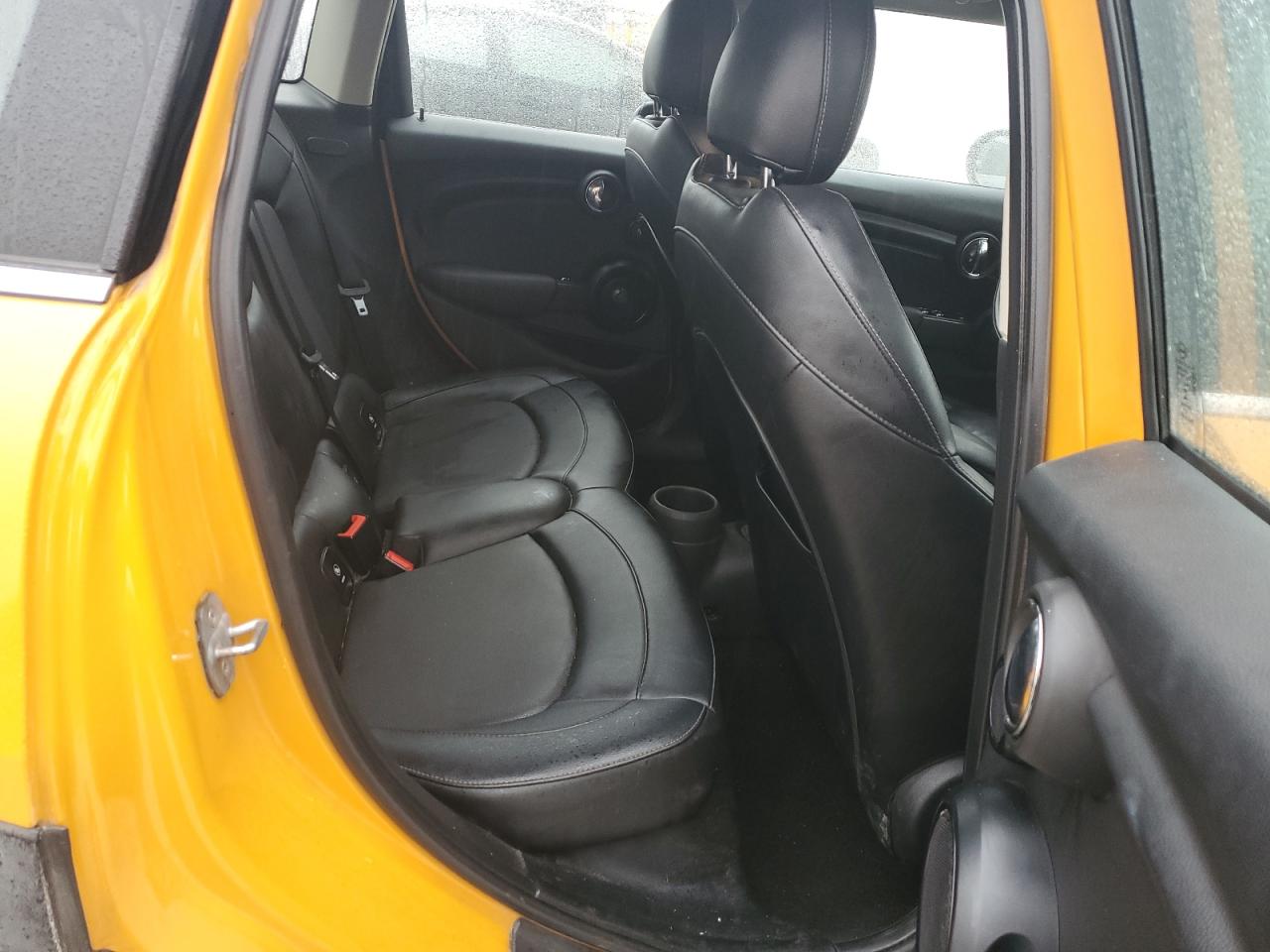 2015 Mini Cooper VIN: WMWXS5C56FT827910 Lot: 85743545