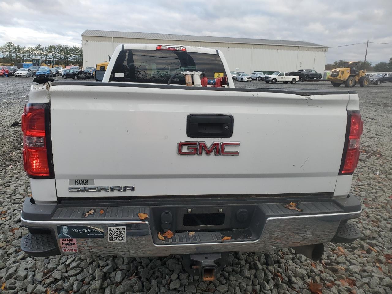 2015 GMC Sierra K2500 Heavy Duty VIN: 1GT12XE80FF538600 Lot: 89911415