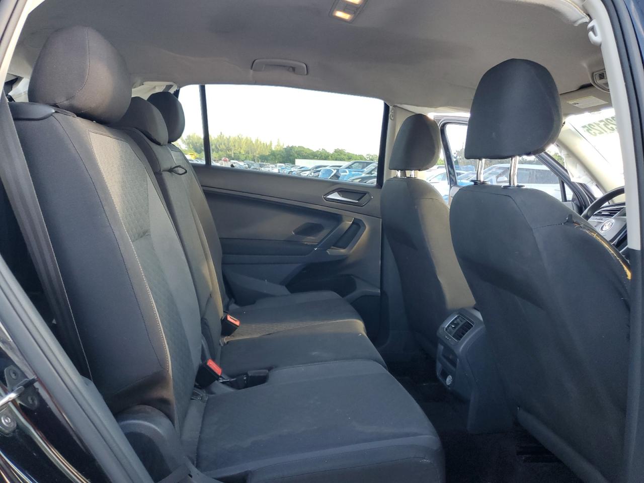 2018 Volkswagen Tiguan S VIN: 3VV1B7AX1JM023046 Lot: 85825125