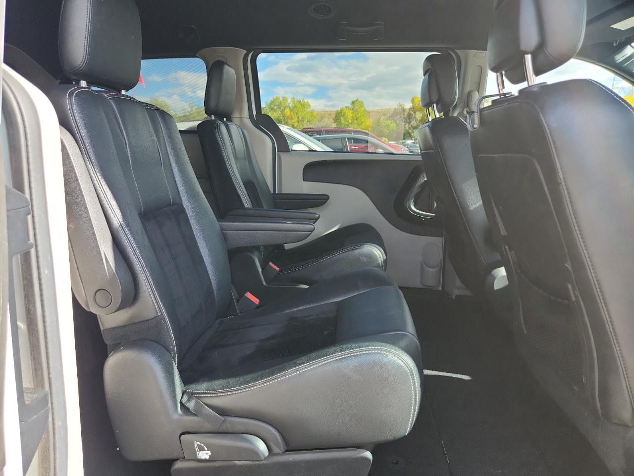 2017 Dodge Grand Caravan Sxt VIN: 2C4RDGCG0HR625271 Lot: 80835805