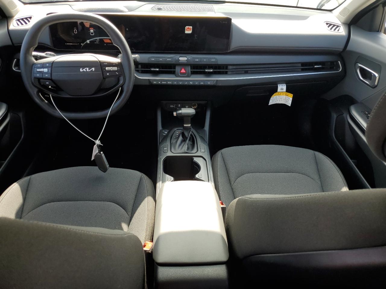 2025 Kia K4 Lx VIN: 3KPFT4DE2SE094343 Lot: 82337175