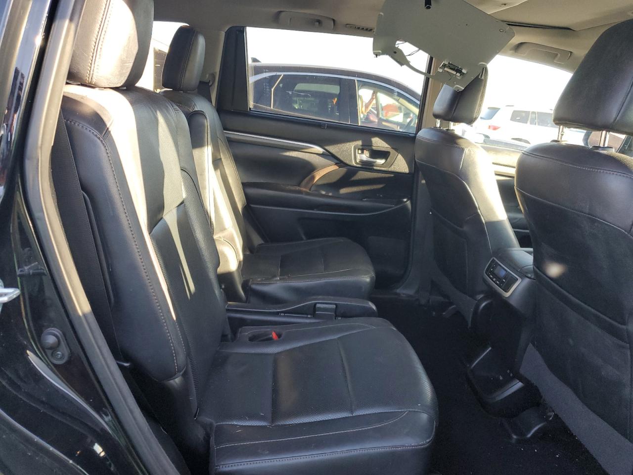 2017 Toyota Highlander Hybrid Limited VIN: 5TDDGRFH8HS027163 Lot: 81086835