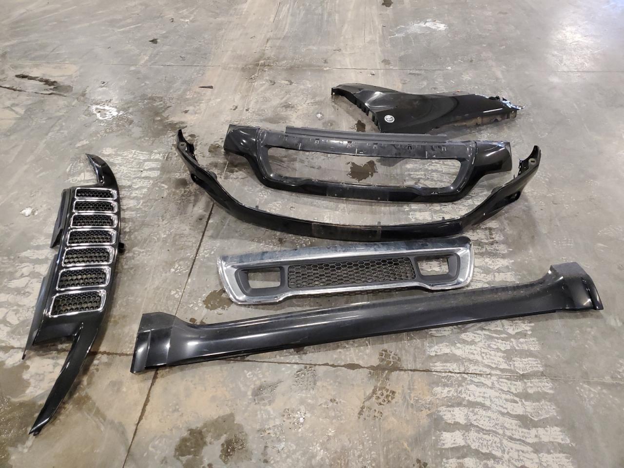 2015 Jeep Grand Cherokee Overland VIN: 1C4RJFCT8FC821674 Lot: 85530155