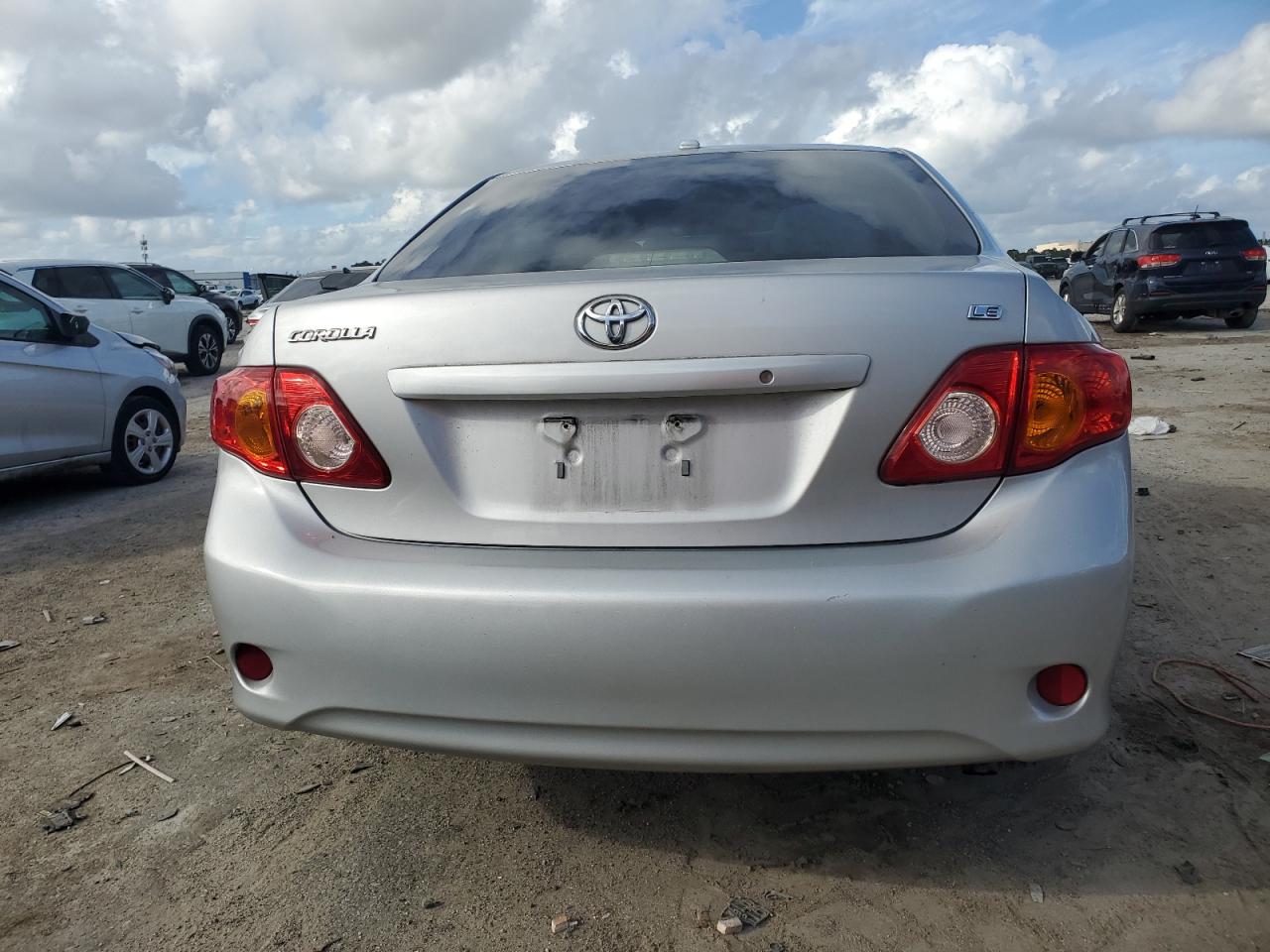2010 Toyota Corolla Base VIN: 2T1BU4EE1AC315745 Lot: 82312905