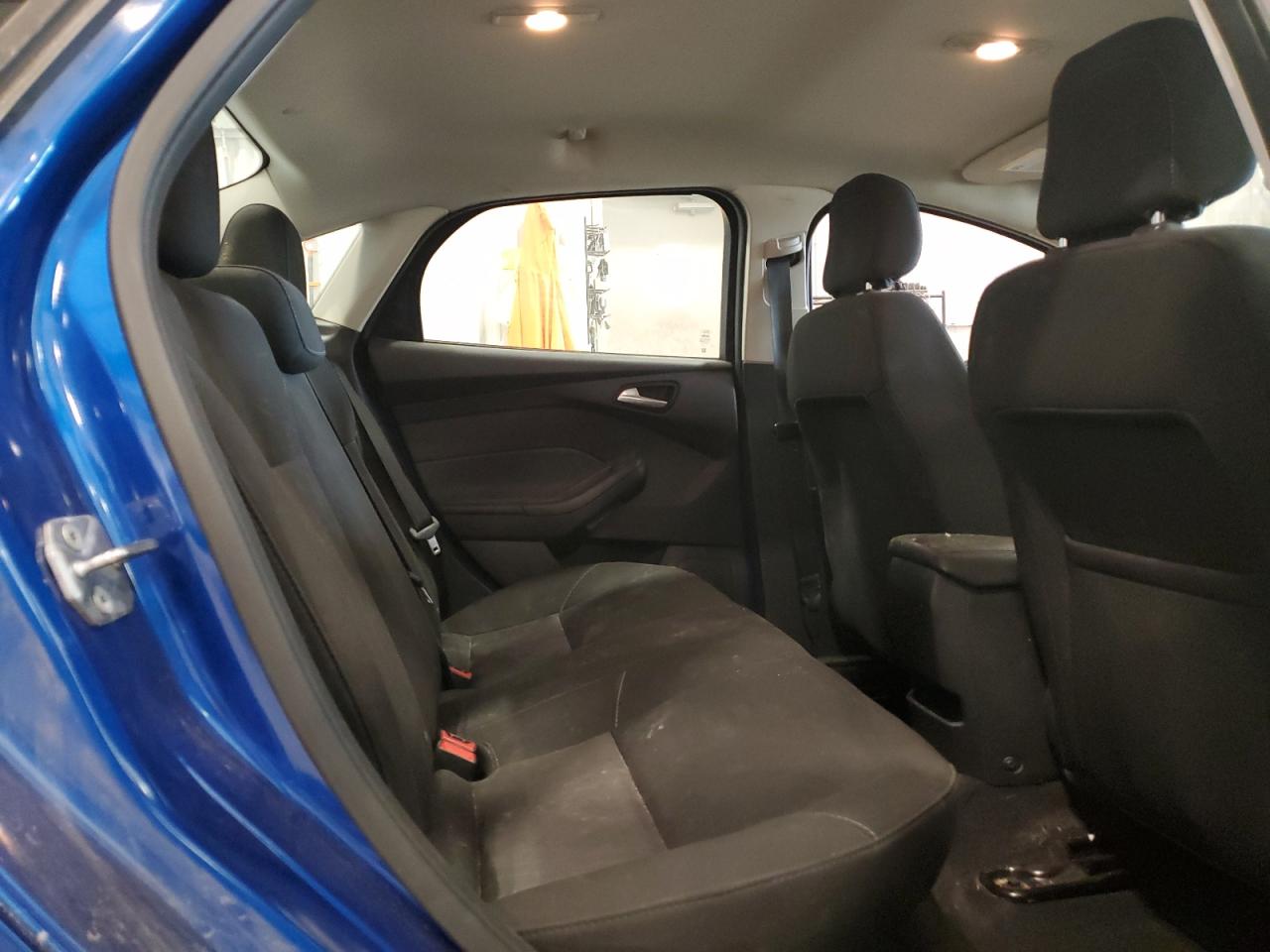 2018 Ford Focus Se VIN: 1FADP3FE1JL320113 Lot: 85515185