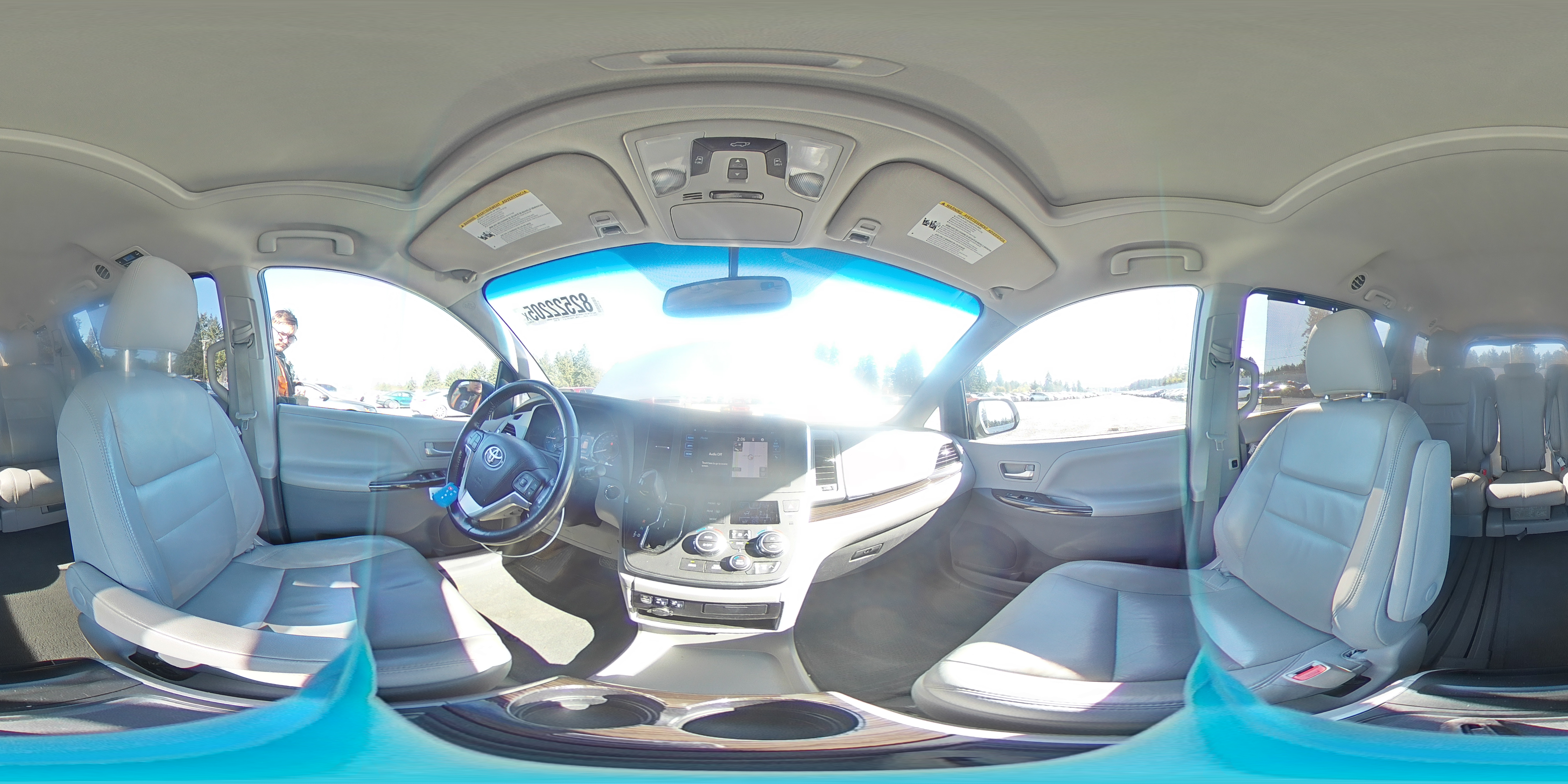 2015 Toyota Sienna Xle VIN: 5TDYK3DC2FS689354 Lot: 82522205