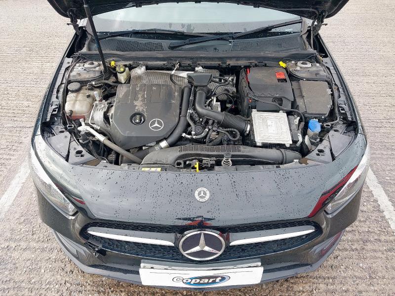 2022 MERCEDES-BENZ A 180 AMG LINE ED EXECUTI 