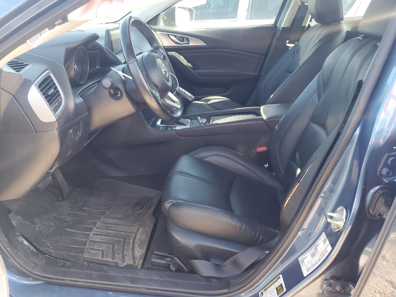 2018 Mazda 3 Touring VIN: 3MZBN1V3XJM190887 Lot: 82514425