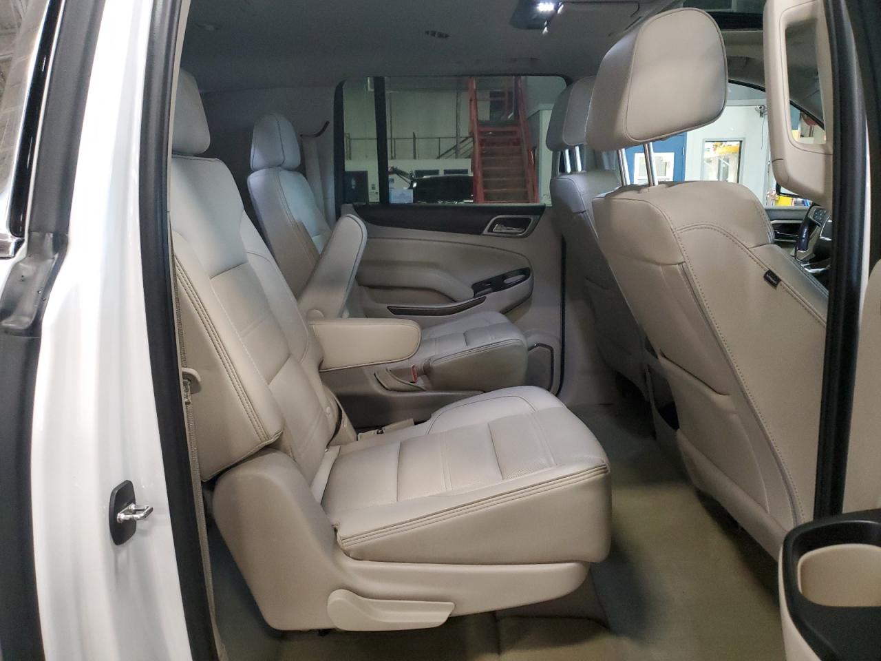 2018 GMC Yukon Xl Denali VIN: 1GKS2HKJ9JR301214 Lot: 82259575