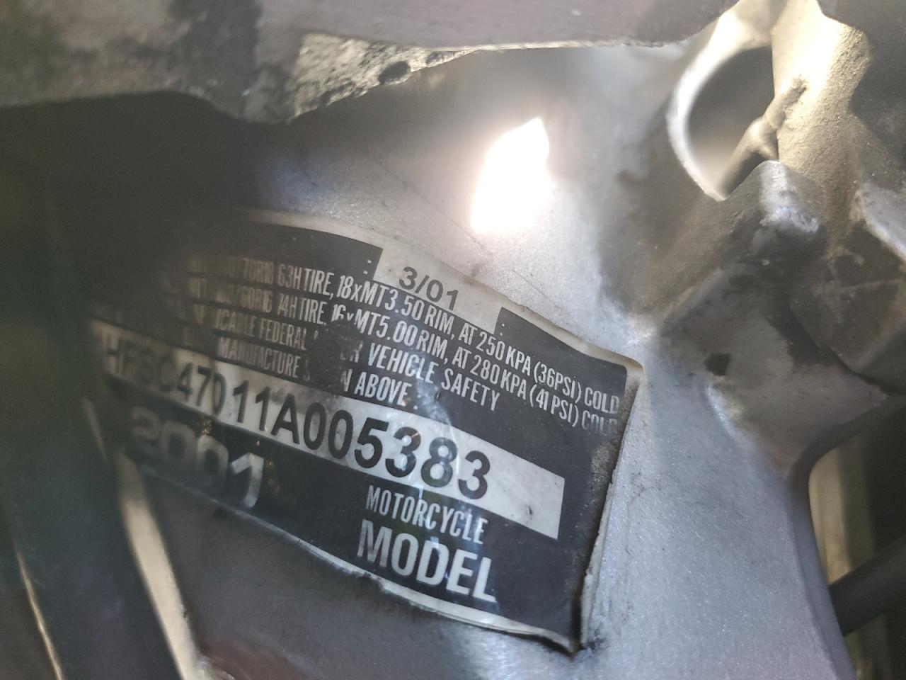 2001 Honda Gl1800 VIN: 1HFSC47011A005383 Lot: 86870595