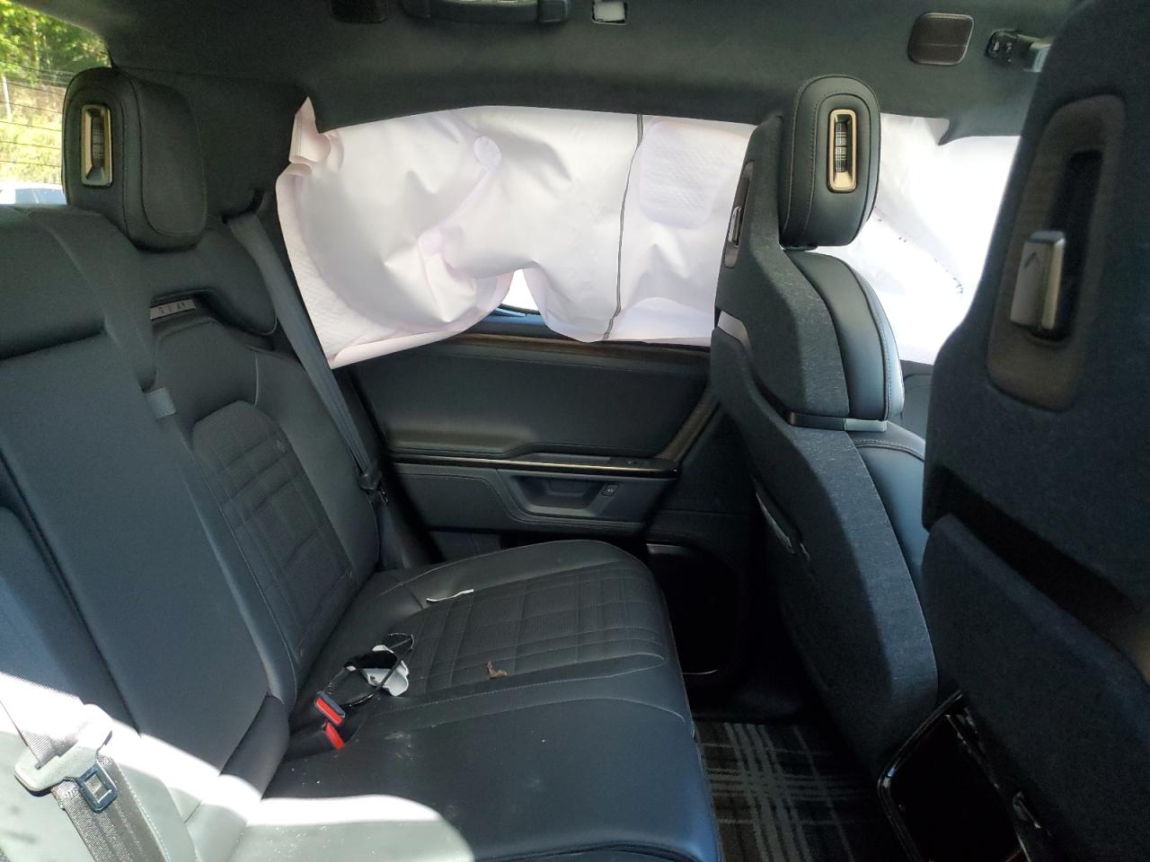 2025 Rivian R1T Premium VIN: 7FCTGCAP1SN040447 Lot: 84707895