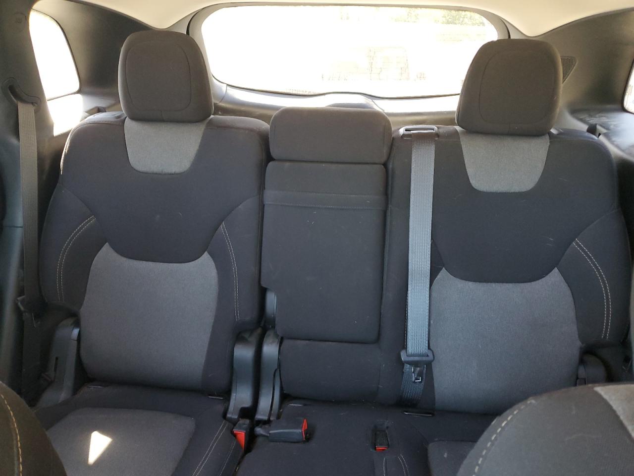 2018 Jeep Cherokee Latitude VIN: 1C4PJLCX2JD606660 Lot: 82208355