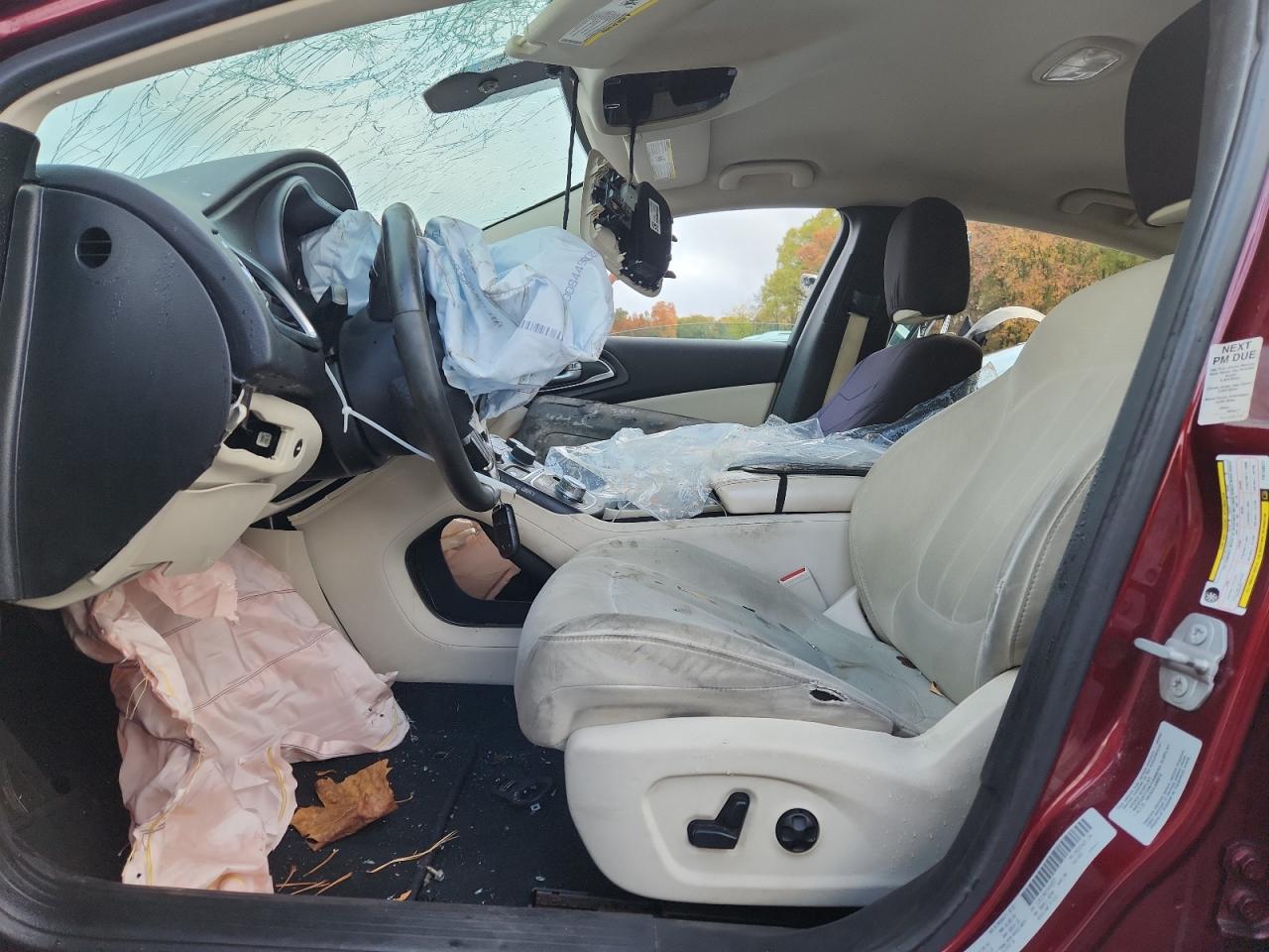 2015 Chrysler 200 Limited VIN: 1C3CCCAB1FN743577 Lot: 90663775