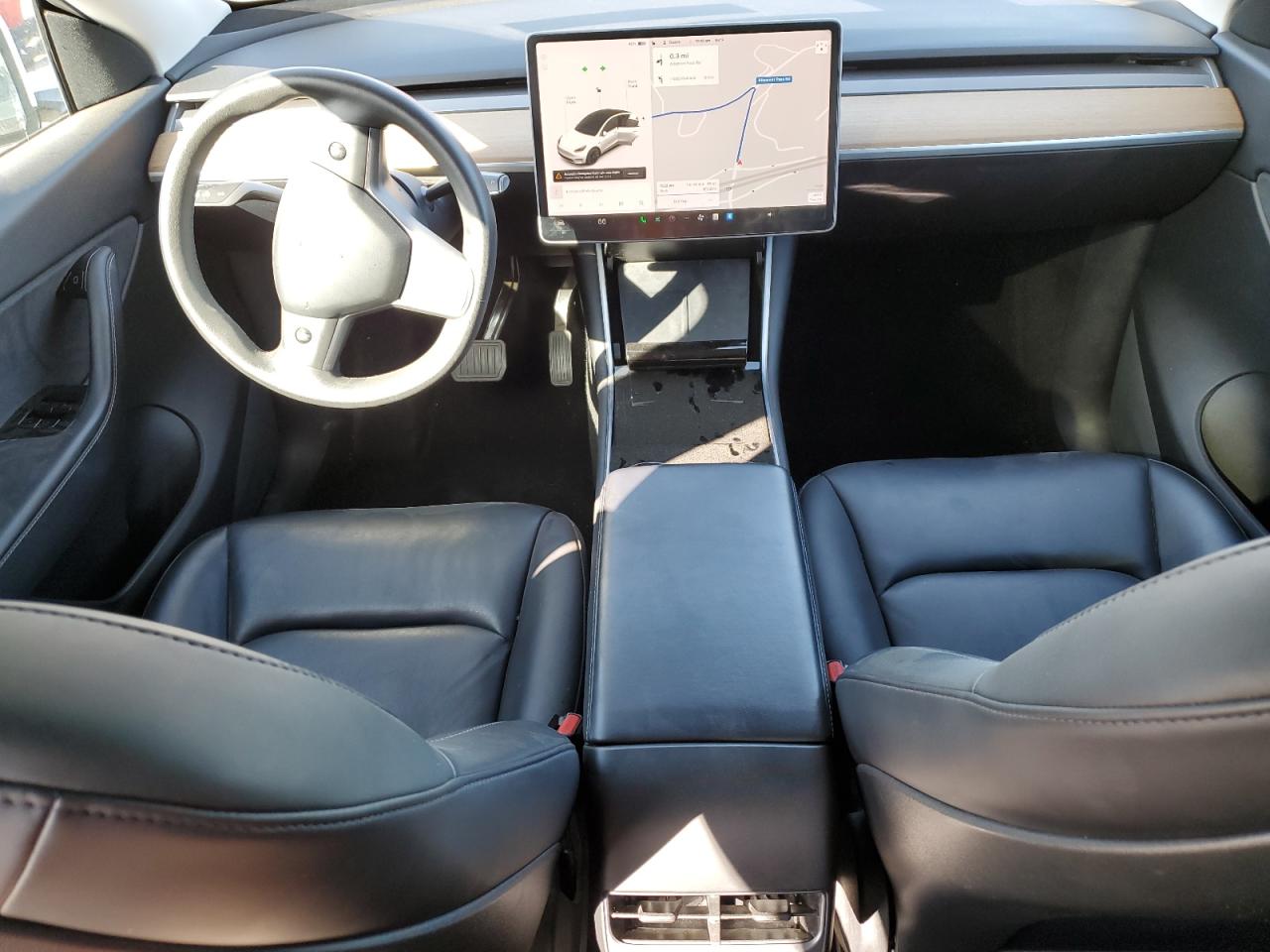 2020 Tesla Model Y VIN: 5YJYGDEE3LF038807 Lot: 85012205