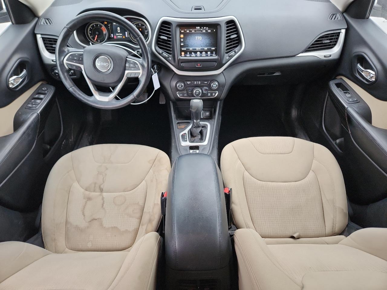 2016 Jeep Cherokee Latitude VIN: 1C4PJLCS2GW114311 Lot: 86828525