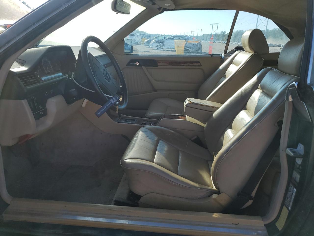 1994 Mercedes-Benz E 320 VIN: WDBEA66E9RC033761 Lot: 87096145