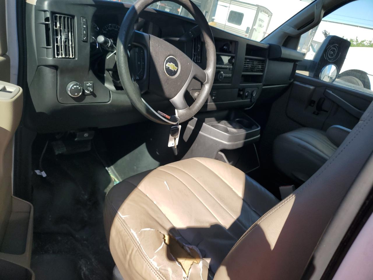 2016 Chevrolet Express G4500 VIN: 1GB6GUCG4G1208235 Lot: 91000605