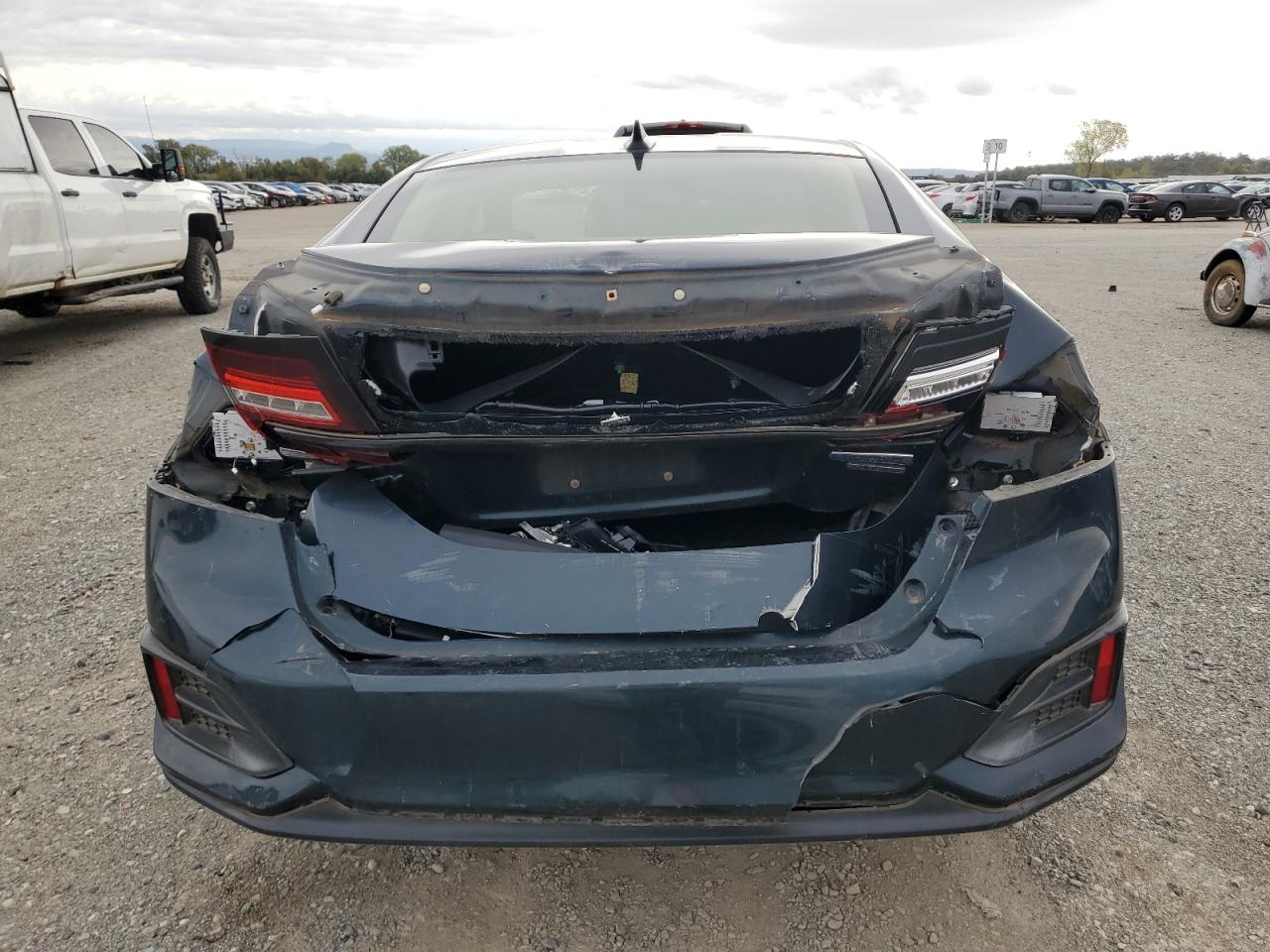 2018 Honda Clarity Touring VIN: JHMZC5F39JC000817 Lot: 85944685