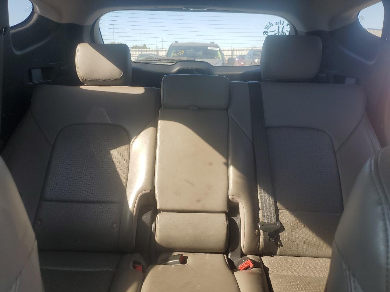 2015 Hyundai Santa Fe Sport VIN: 5XYZU3LB6FG277622 Lot: 82551425