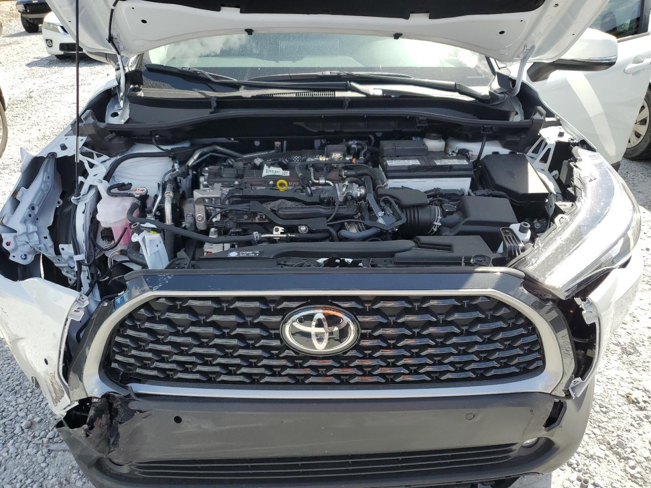 2024 Toyota Corolla Cross Xle VIN: 7MUDAABG3RV085155 Lot: 85115695