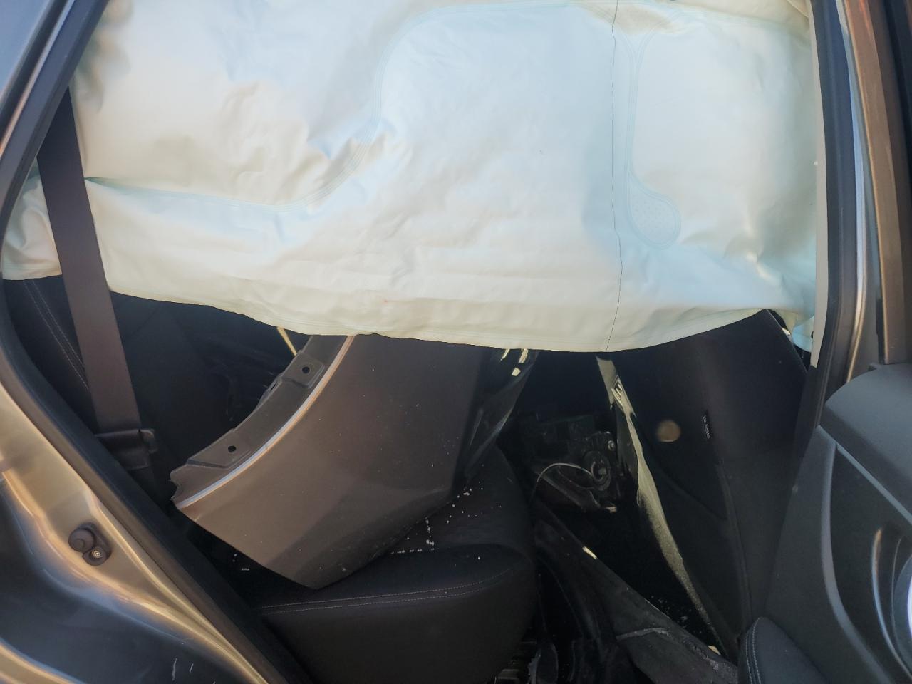 2018 Nissan Rogue S VIN: JN8AT2MTXJW450477 Lot: 87284855