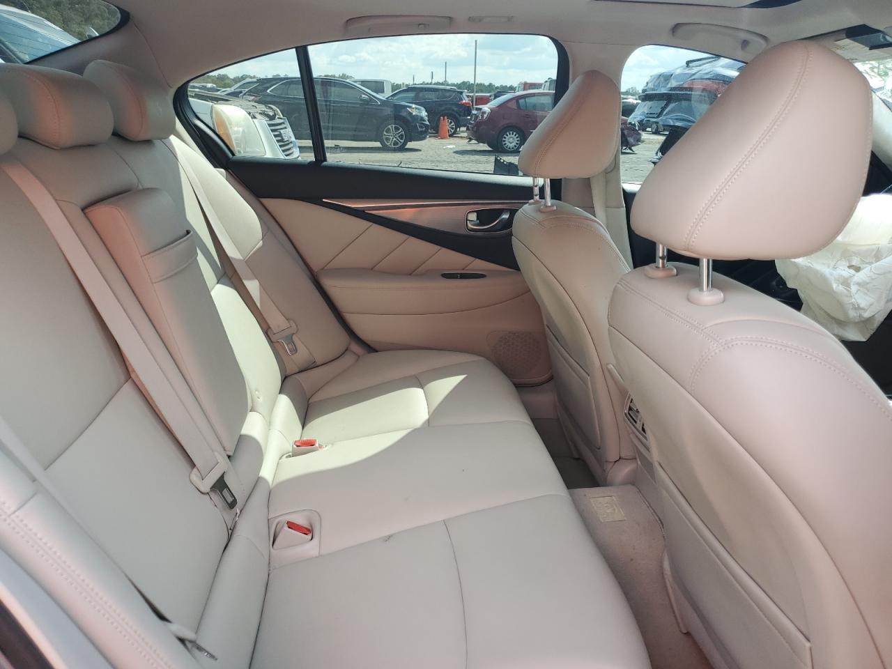 2014 Infiniti Q50 Base VIN: JN1BV7AP2EM692702 Lot: 86056885