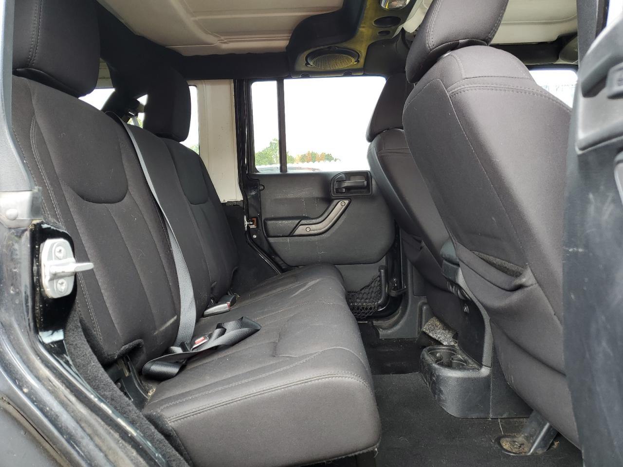 2014 Jeep Wrangler Unlimited Sport VIN: 1C4BJWDG3EL175221 Lot: 86885295