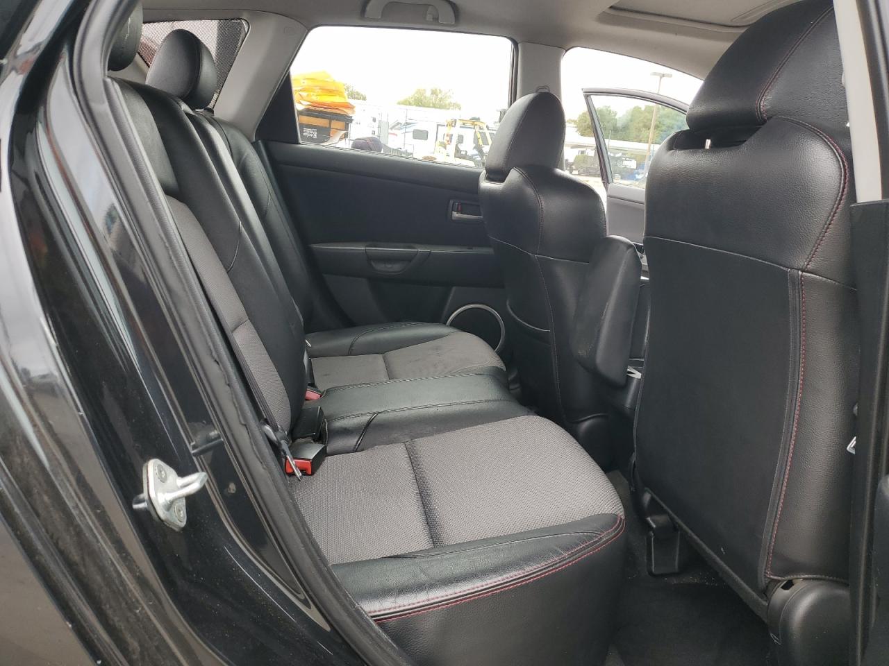 2004 Mazda 3 Hatchback VIN: JM1BK343541211042 Lot: 81929005