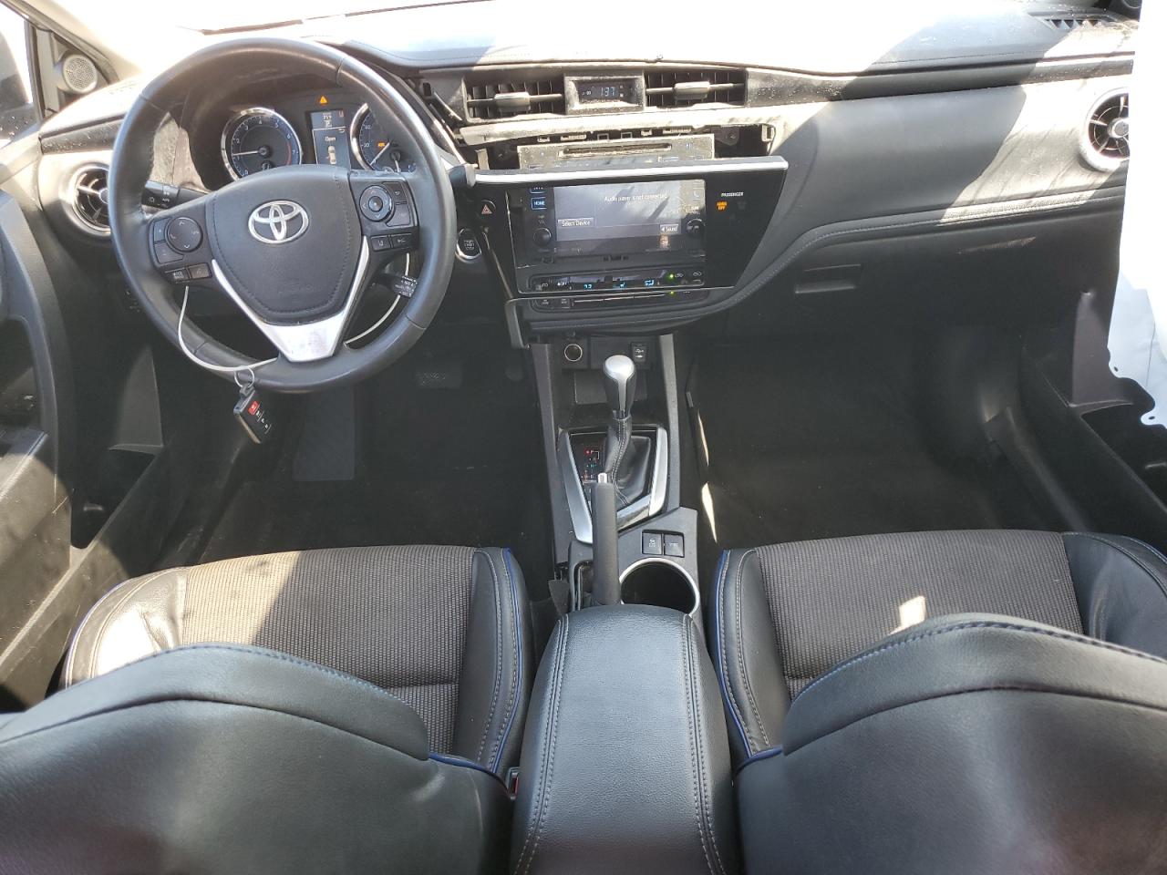 2017 Toyota Corolla L VIN: 5YFBURHE9HP660587 Lot: 87078485