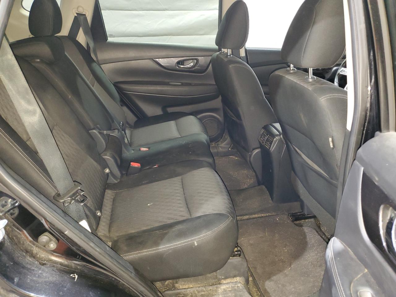 2018 Nissan Rogue S VIN: KNMAT2MV3JP622002 Lot: 85920185