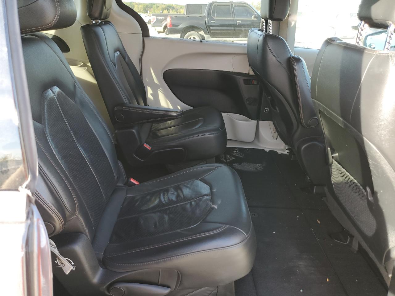 2020 Chrysler Pacifica Touring L VIN: 2C4RC1BG0LR134662 Lot: 82676355