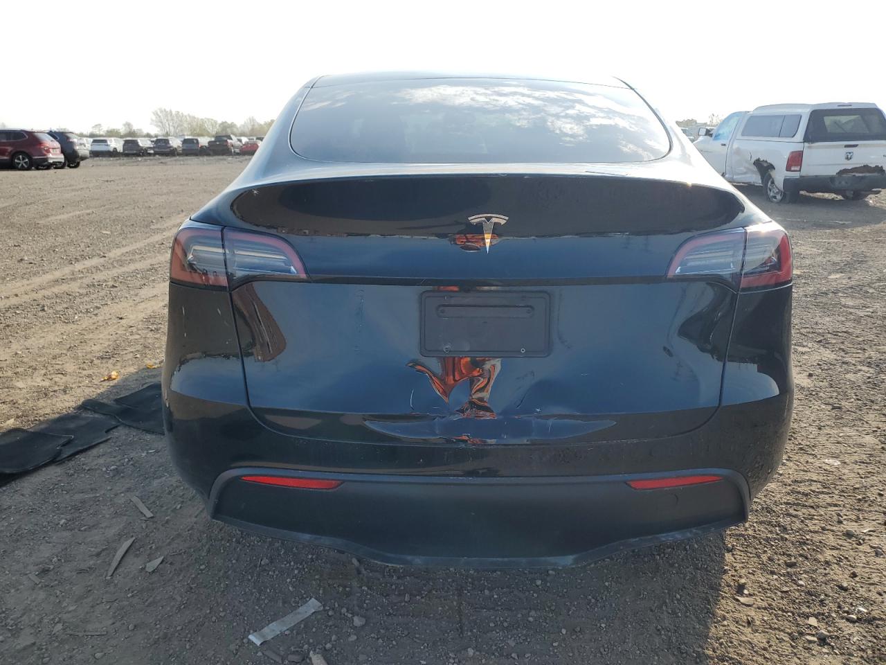 2025 Tesla Model Y VIN: 7SAYGDED7SA342728 Lot: 86885825