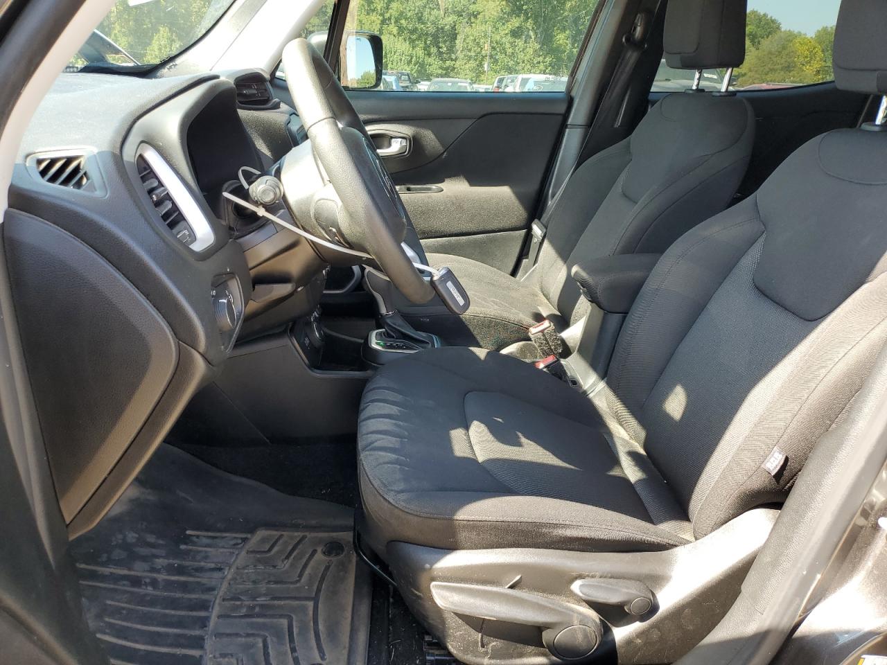 2018 Jeep Renegade Sport VIN: ZACCJBAB7JPJ53649 Lot: 84069075