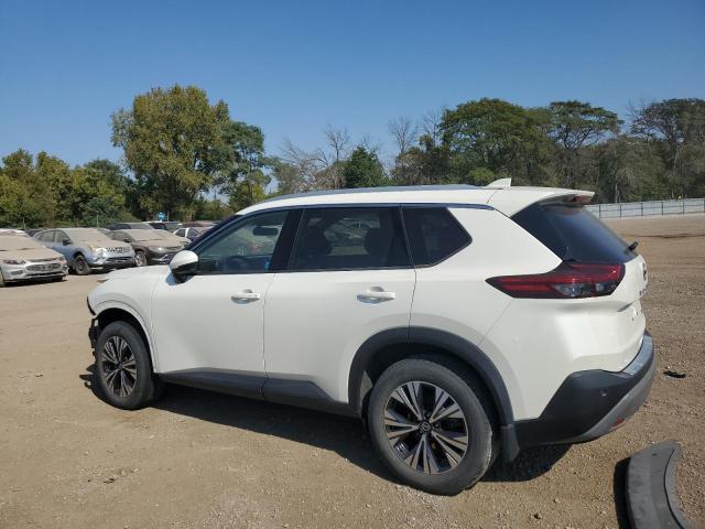  NISSAN ROGUE 2021 Белы