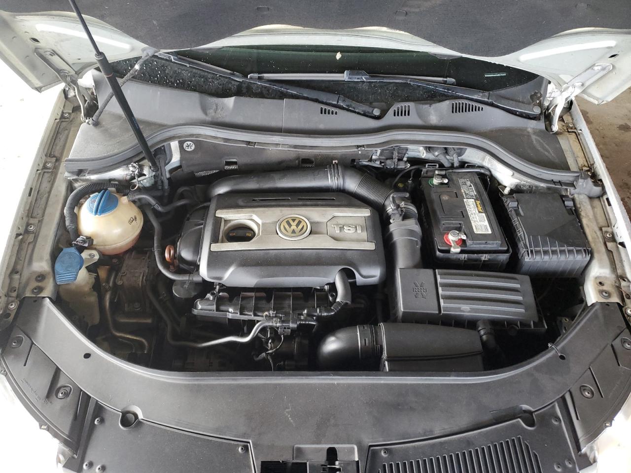 2010 Volkswagen Passat Komfort VIN: WVWXM9AN3AE070405 Lot: 81954425