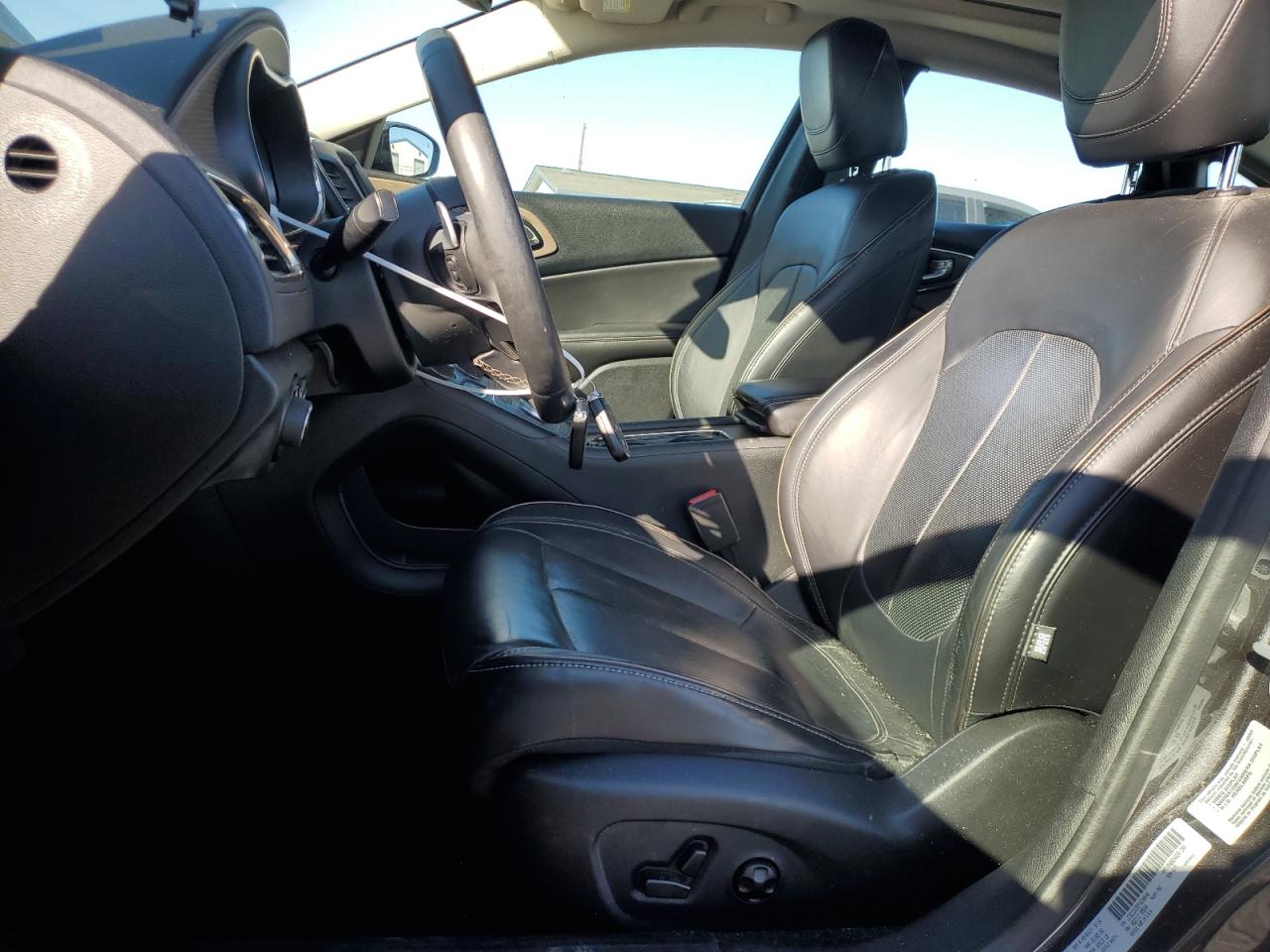 2015 Chrysler 200 C VIN: 1C3CCCEG5FN530640 Lot: 82218385