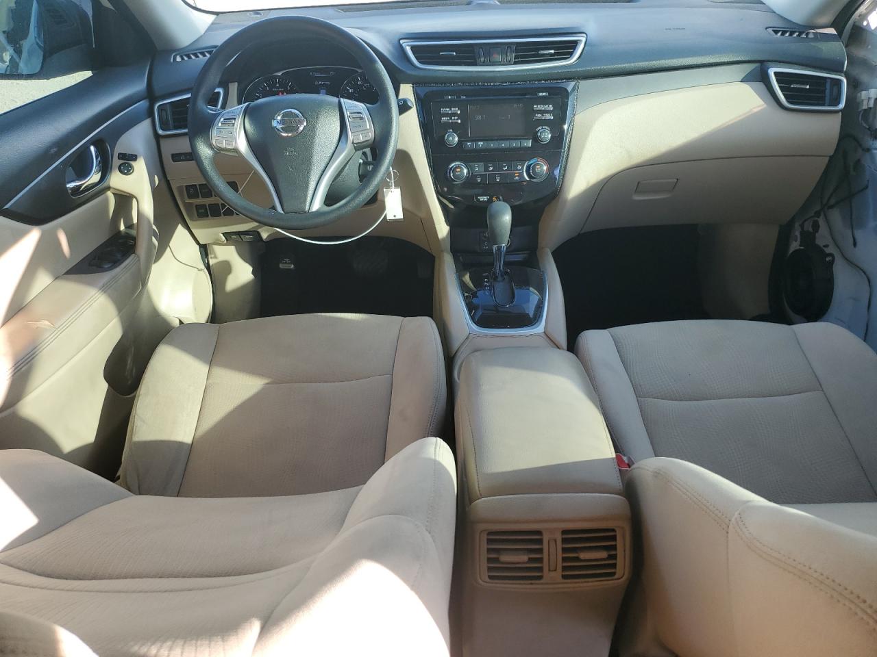 2016 Nissan Rogue S VIN: 5N1AT2MT1GC897670 Lot: 84432015