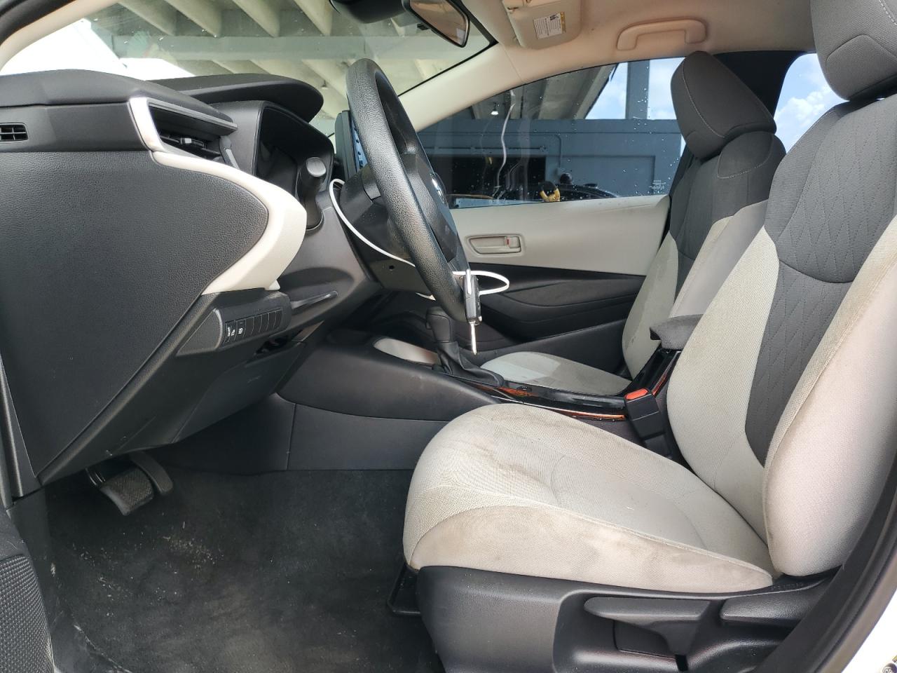 2022 Toyota Corolla Le VIN: 5YFEPMAEXNP303836 Lot: 85144225