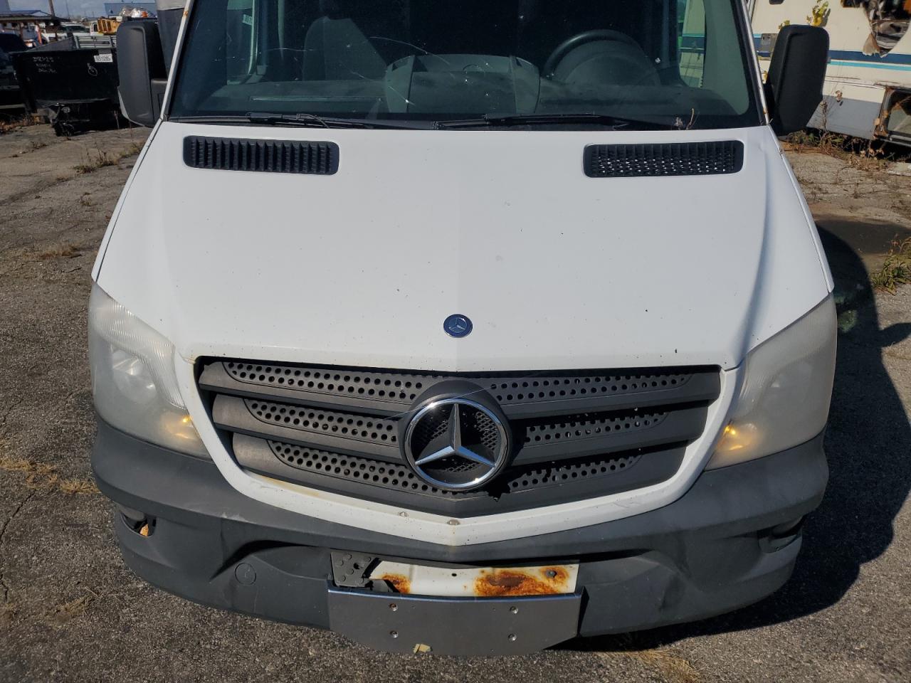 2014 Mercedes Benz Sprinter Utility / Service Van VIN: WD3PE8CC5E5868990 Lot: 89439765