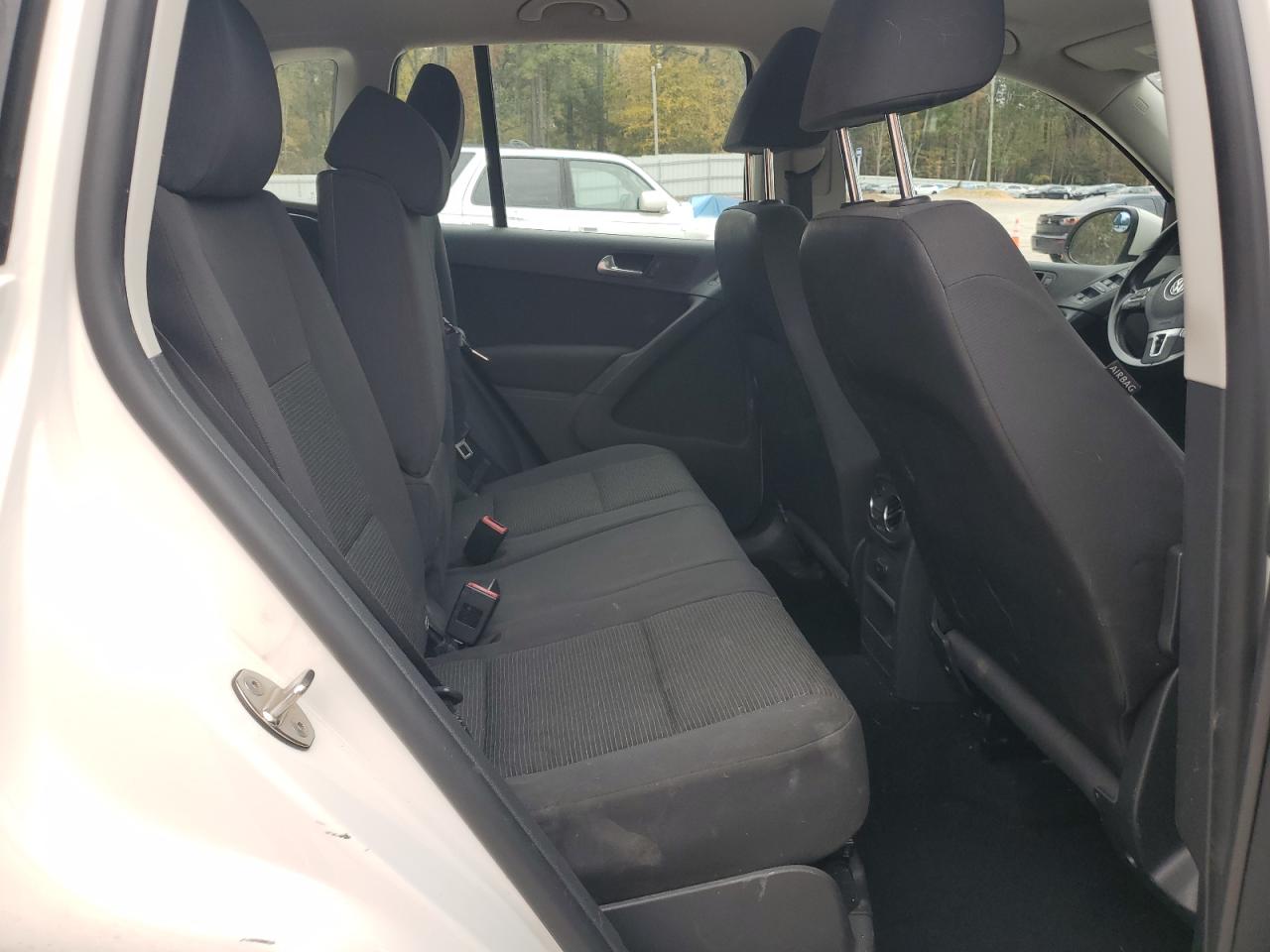 2013 Volkswagen Tiguan S VIN: WVGAV3AX0DW562269 Lot: 90544155