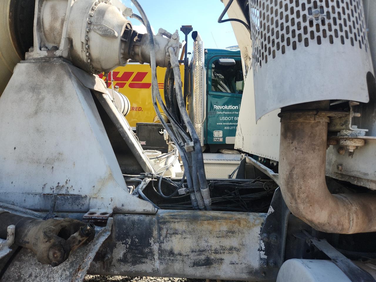 2000 International 5600 5600I VIN: 1HTXHAHT4YJ005335 Lot: 84225595