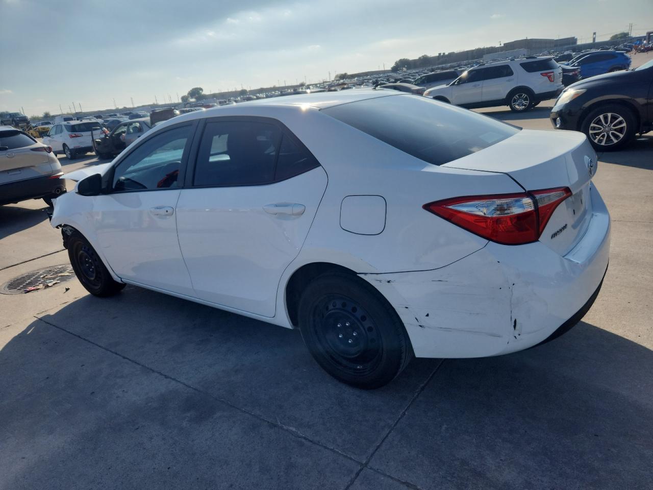 2016 Toyota Corolla L white sedan gas 5YFBURHE5GP541644 photo #3