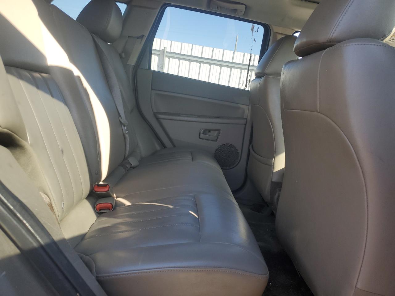 2006 Jeep Grand Cherokee Laredo VIN: 1J8HR48N56C320642 Lot: 82458265