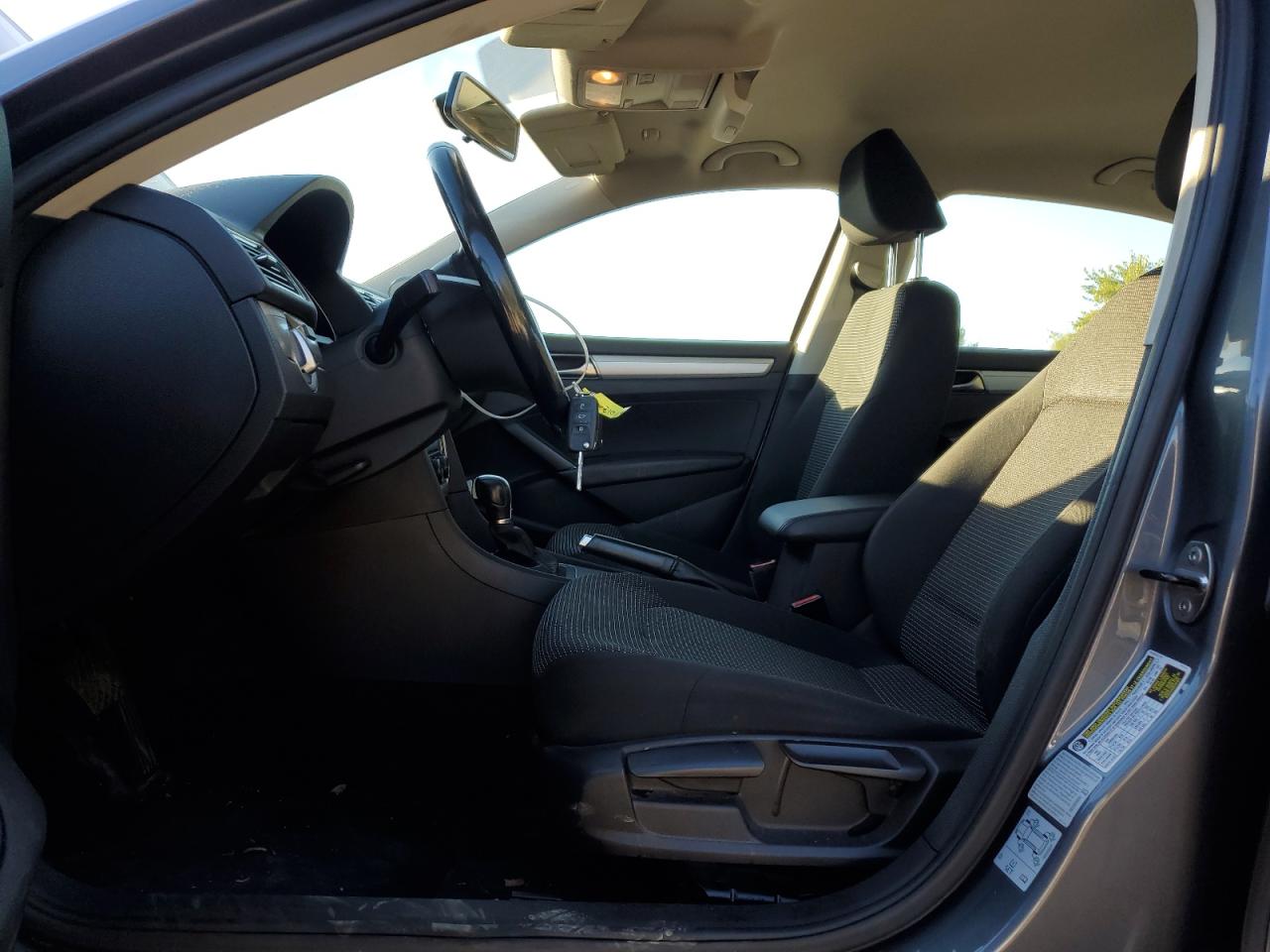 2017 Volkswagen Passat S VIN: 1VWAT7A33HC069236 Lot: 84621655