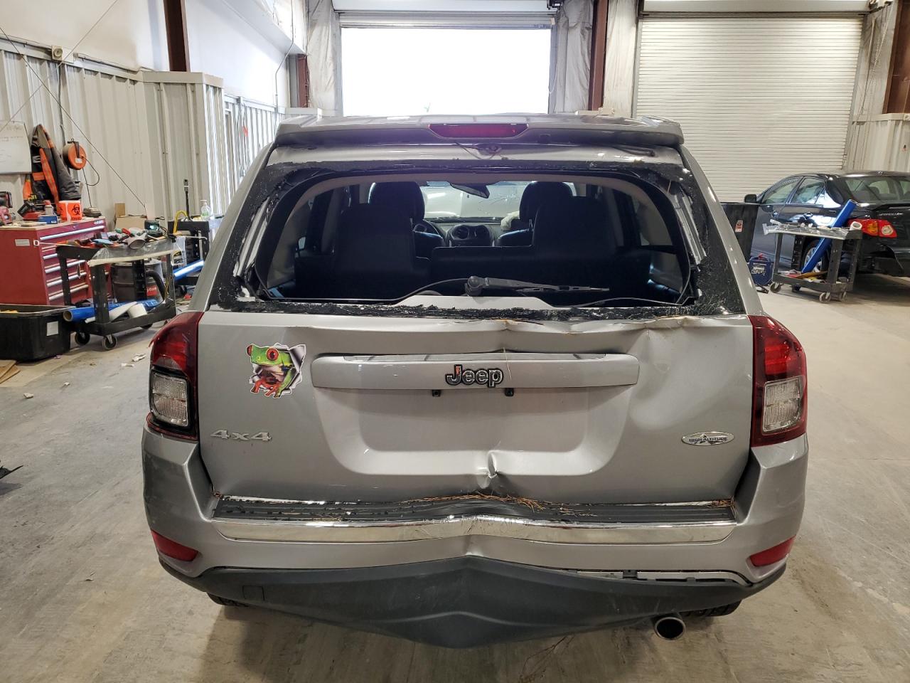 2016 Jeep Compass Latitude VIN: 1C4NJDEB4GD802395 Lot: 82622705