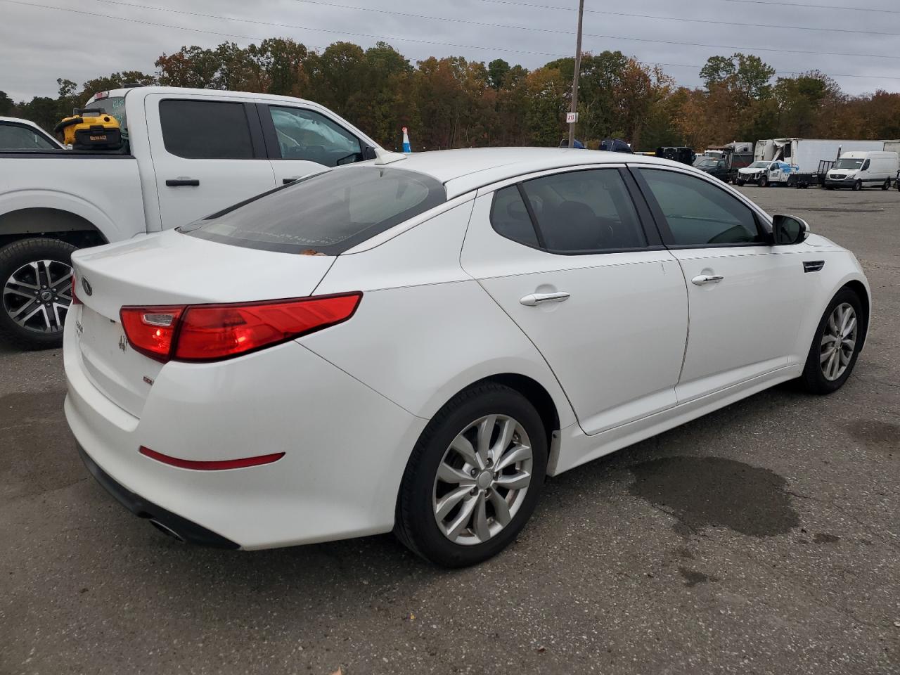 2015 Kia Optima Lx white null gas 5XXGM4A78FG507290 photo #4